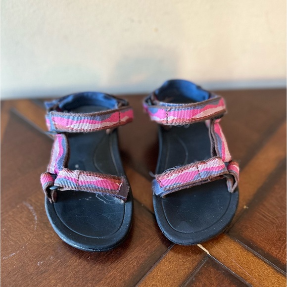 Teva Kids Hurricane XLT 2 Sandals Vista Blue Indigo Size 6 Unisex Outdoor - Picture 4 of 14